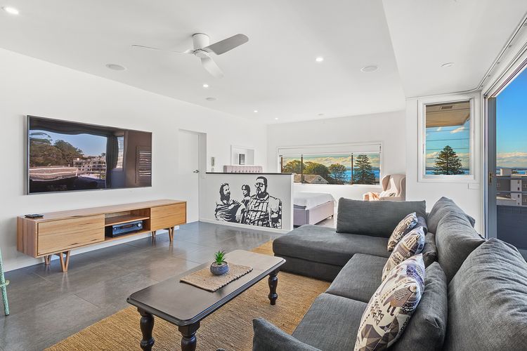Louisa Court, 7/49 Donald St- Unit in the heart of town with stunning water views