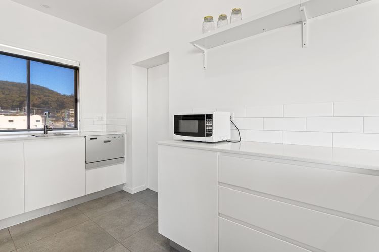 Louisa Court, 7/49 Donald St- Unit in the heart of town with stunning water views