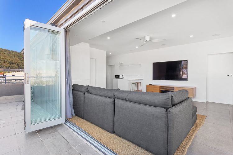 Louisa Court, 7/49 Donald St- Unit in the heart of town with stunning water views