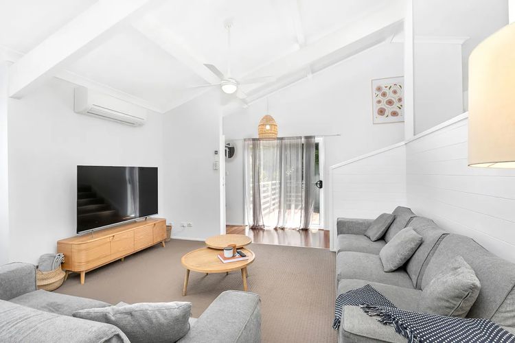 Seaside Family Escape, 11 Navala Ave – pet friendly, Air Con & Wi-Fi
