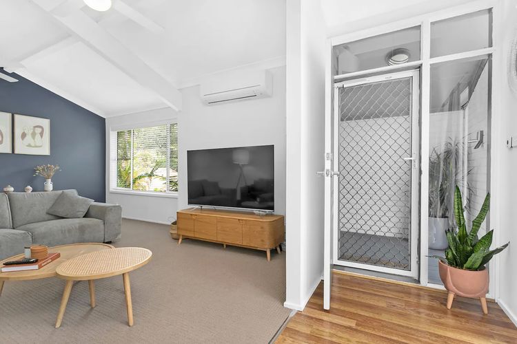 Seaside Family Escape, 11 Navala Ave – pet friendly, Air Con & Wi-Fi