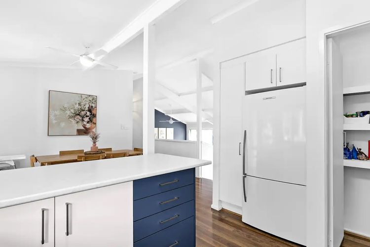 Seaside Family Escape, 11 Navala Ave – pet friendly, Air Con & Wi-Fi
