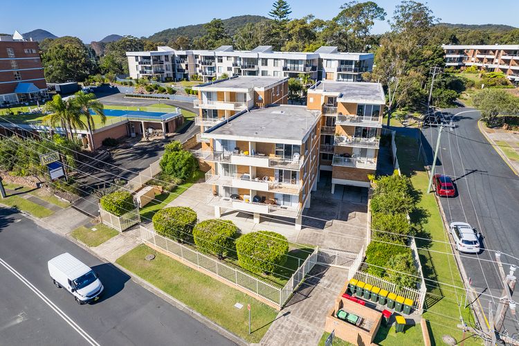 Yarramundi, 7/47 Magnus St – spectacular views in the heart of Nelson Bay