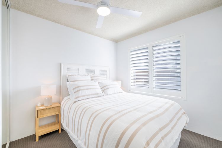 Bella Vista, 8/19 Shoal Bay Rd – views, air con and Wi-Fi