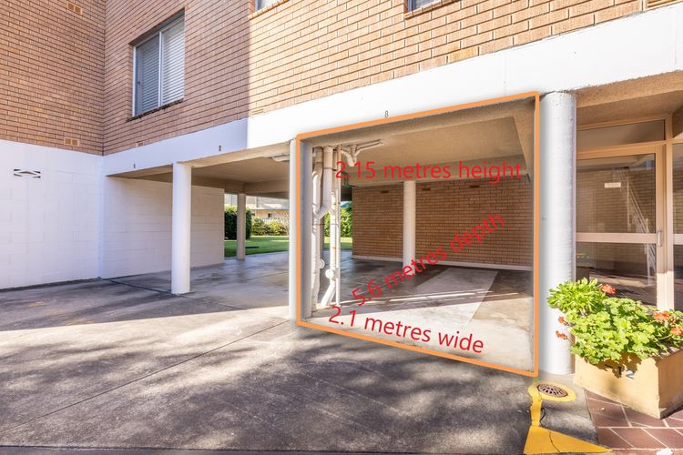 Bella Vista, 8/19 Shoal Bay Rd – views, air con and Wi-Fi