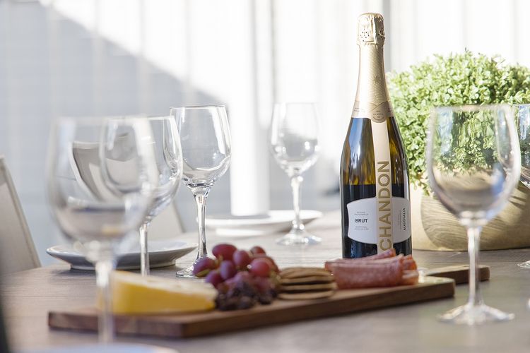 Hideaway 2, 3a Lillian St – filtered water views