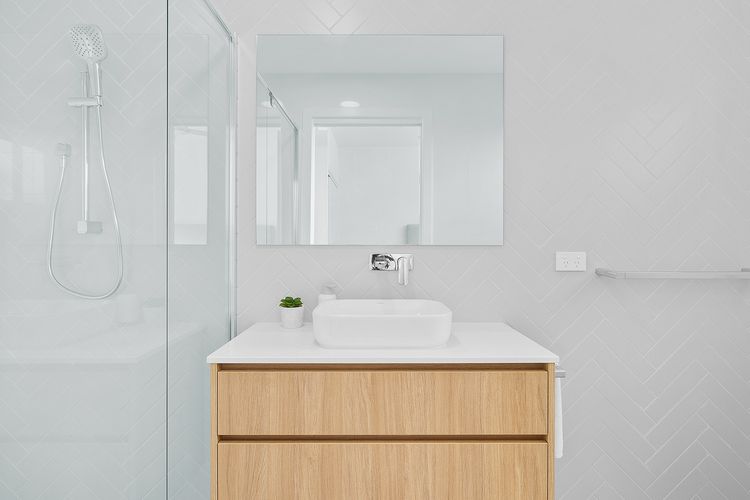 Hideaway 2, 3a Lillian St – filtered water views