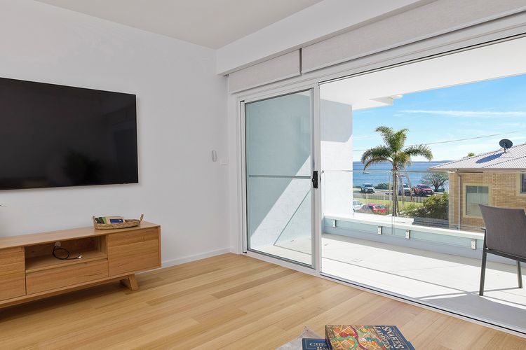 Hideaway 2, 3a Lillian St – filtered water views