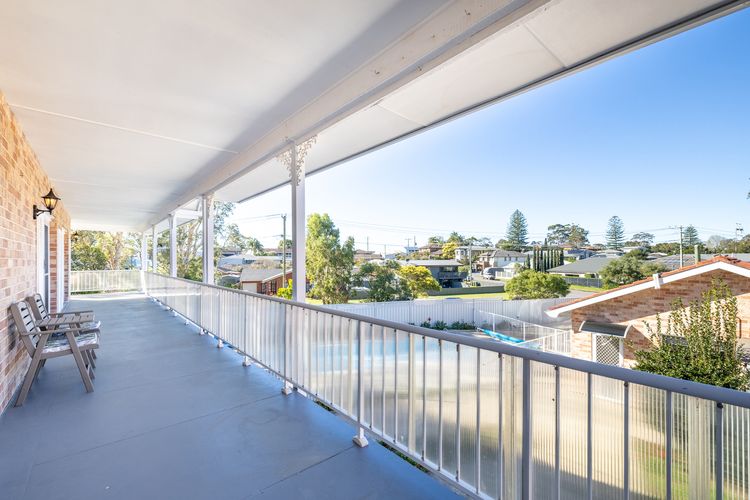 24 Irawari Crescent – pool, air con, pet friendly, boat parking