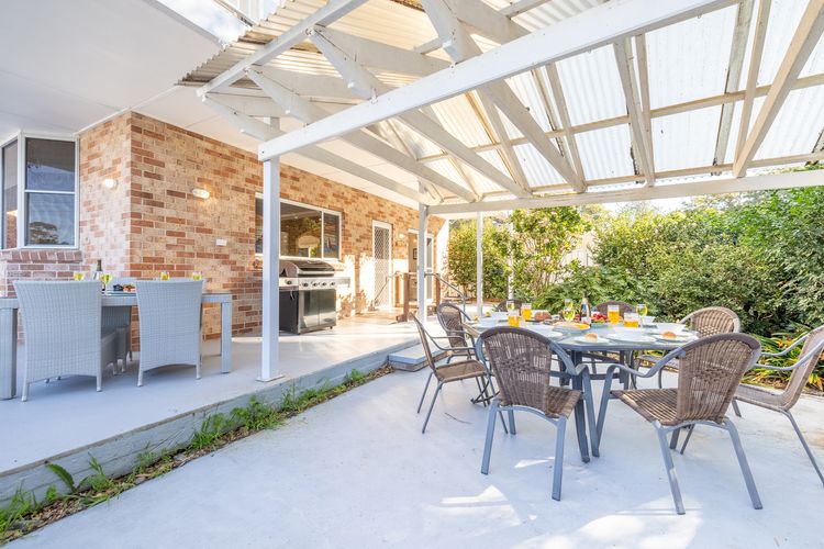24 Irawari Crescent – pool, air con, pet friendly, boat parking