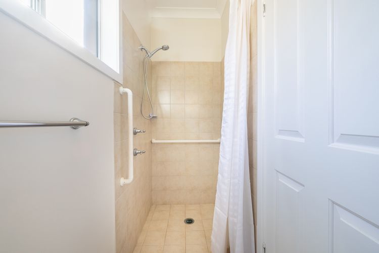 24 Irawari Crescent – pool, air con, pet friendly, boat parking