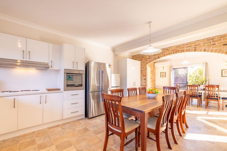 24 Irawari Crescent – pool, air con, pet friendly, boat parking