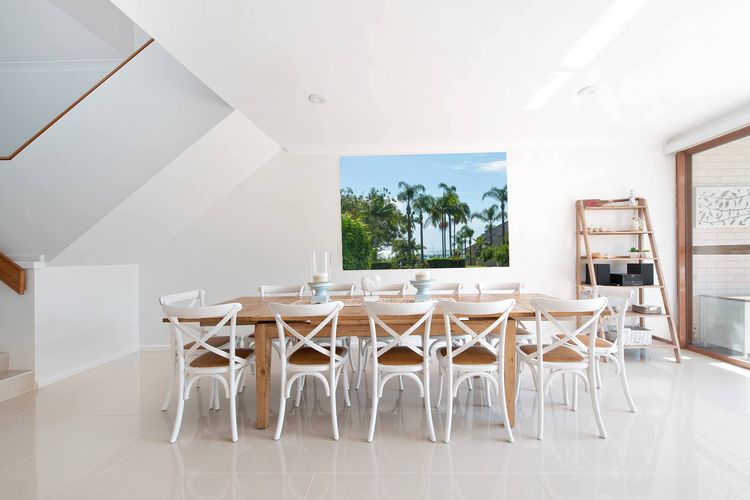 The Moorings, 15/4 Cromarty Road – stunning with water views & pool