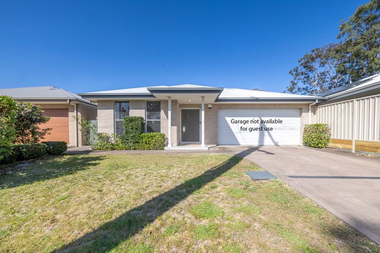 Shelly’s Bay Escape, 27c Dowling St – stylish with ducted air con and Wi-Fi