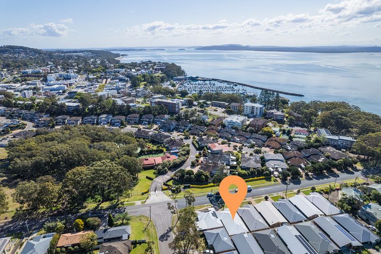 Shelly’s Bay Escape, 27c Dowling St – stylish with ducted air con and Wi-Fi