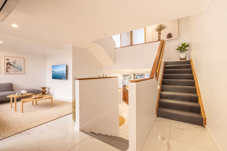 The Moorings, 22/4 Cromarty Rd – stunning townhouse with water views