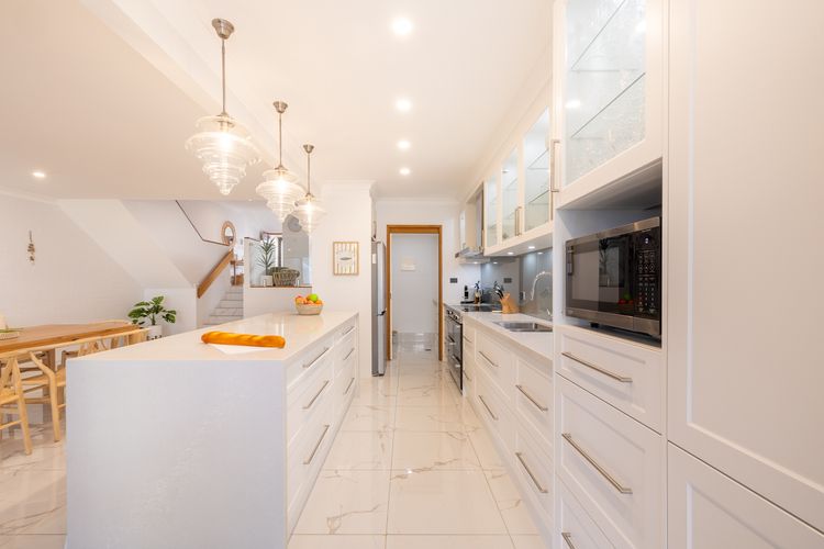The Moorings, 22/4 Cromarty Rd – stunning townhouse with water views