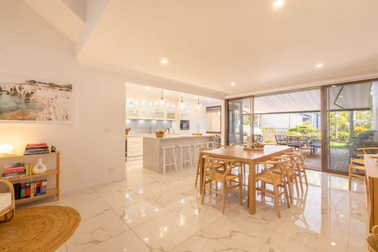 The Moorings, 22/4 Cromarty Rd – stunning townhouse with water views