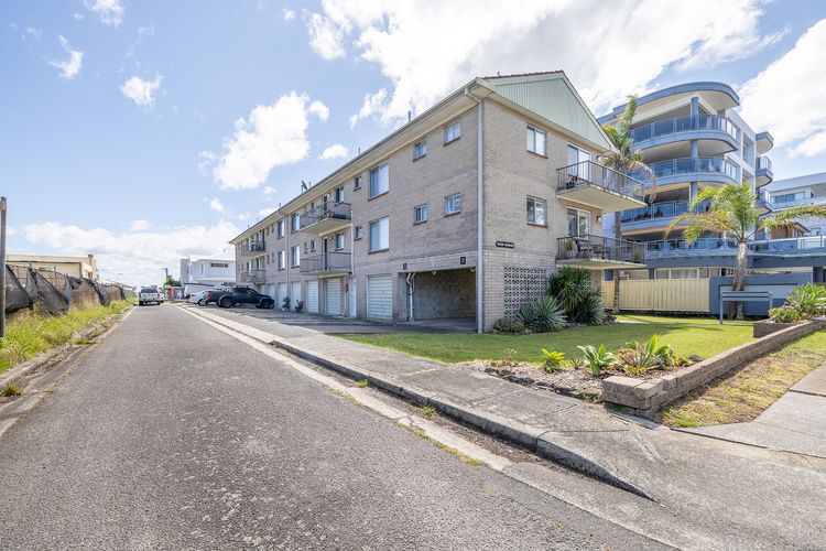 1 Costa Smerelda, 16 Soldiers Point Rd – filtered water views