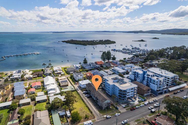 1 Costa Smerelda, 16 Soldiers Point Rd – filtered water views