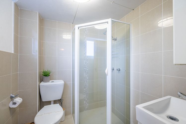 1 Costa Smerelda, 16 Soldiers Point Rd – filtered water views