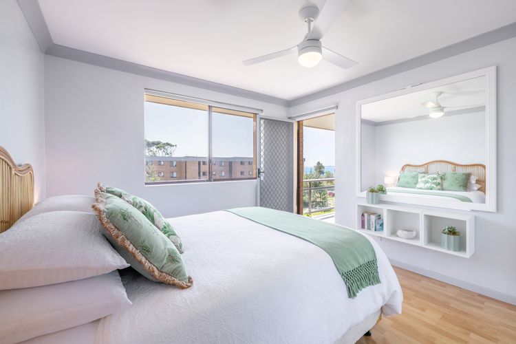 Commodore 6, 6 Intrepid Cl – water views, Air Con, Wi-Fi