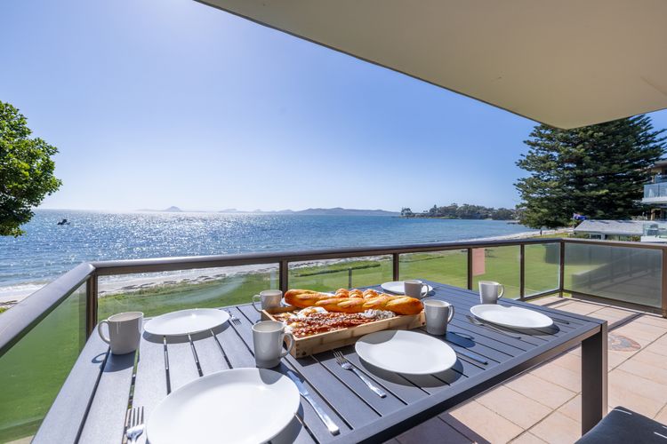 Boondelbah, 4/29 Soldiers Point Rd – waterfront bliss