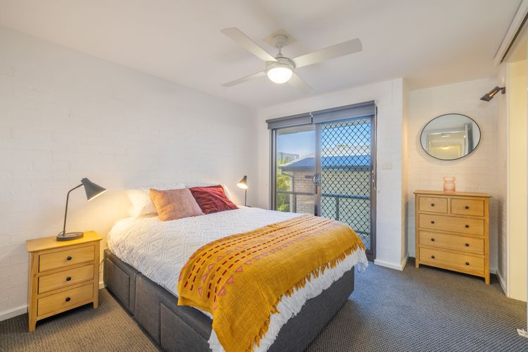 Boondelbah, 4/29 Soldiers Point Rd – waterfront bliss