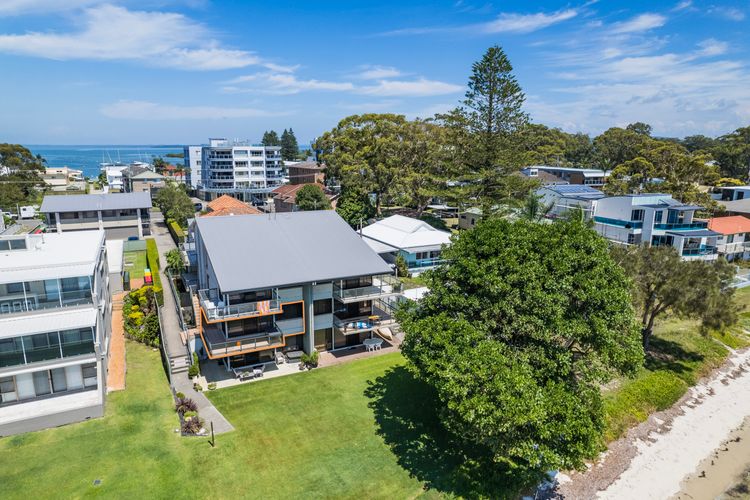 Boondelbah, 4/29 Soldiers Point Rd – waterfront bliss