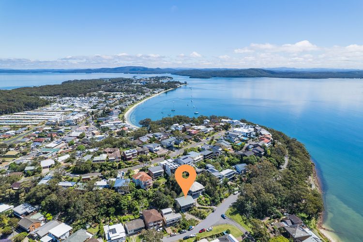 Wanda Up, 80 Randall Dr – spectacular views, aircon and Wi-Fi