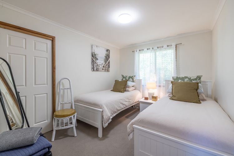 Wanda Up, 80 Randall Dr – spectacular views, aircon and Wi-Fi