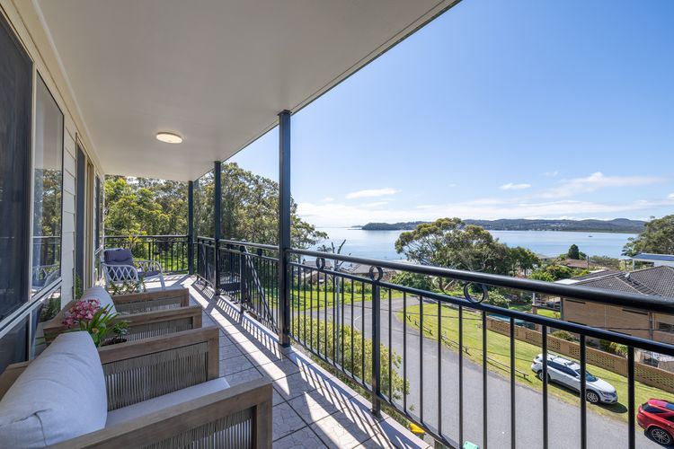 Wanda Up, 80 Randall Dr – spectacular views, aircon and Wi-Fi