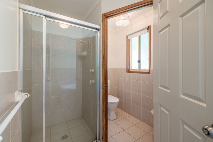 Wanda Up, 80 Randall Dr – spectacular views, aircon and Wi-Fi