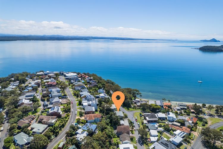 Wanda Up, 80 Randall Dr – spectacular views, aircon and Wi-Fi