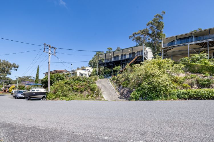 Wanda Up, 80 Randall Dr – spectacular views, aircon and Wi-Fi