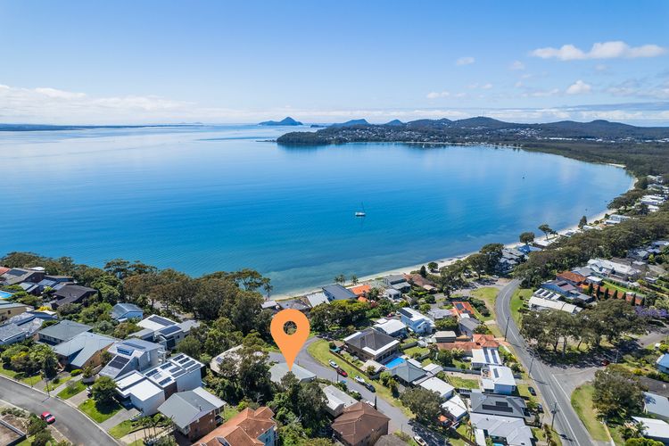 Wanda Up, 80 Randall Dr – spectacular views, aircon and Wi-Fi