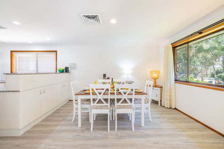 139 Government Rd  – Pet Friendly, Air Con, WiFi, Water views