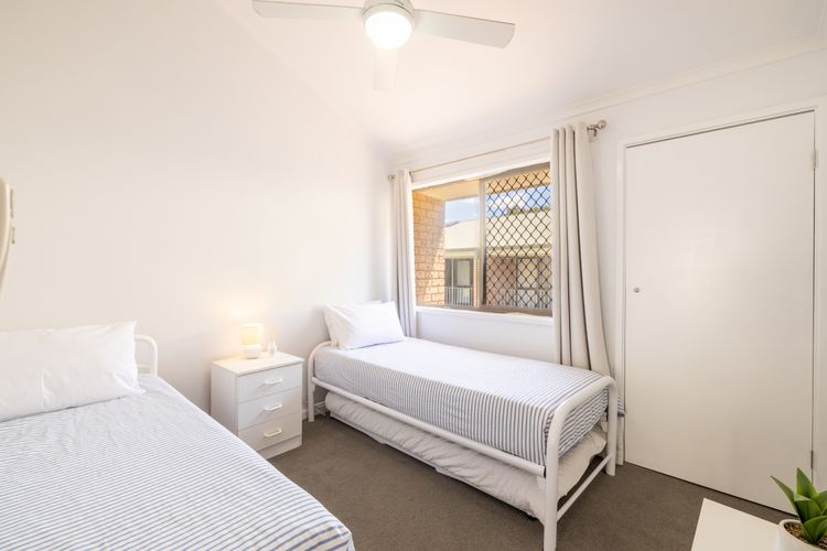 Bay Parklands, 6/2 Gowrie Ave – pool, Wi-Fi family holiday