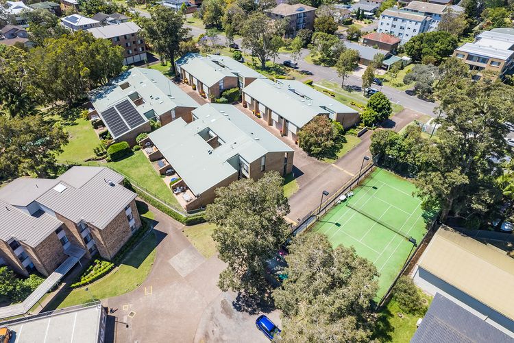 Bay Parklands, 6/2 Gowrie Ave – pool, Wi-Fi family holiday