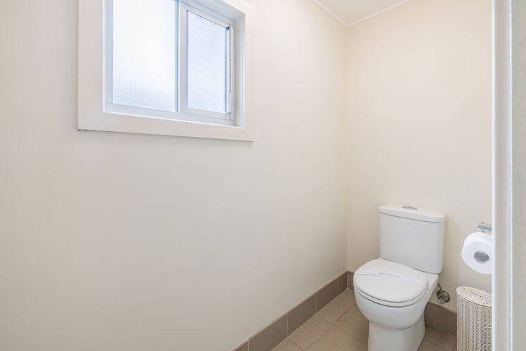 Shoal Shack 72, 72 Tomaree Rd – Pool, Pet Friendly, Wi-Fi, Air Con, Linen