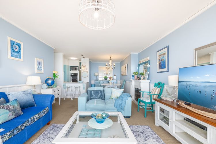 Harbourside , 14/3-7 Soldiers Point Rd – waterfront magic