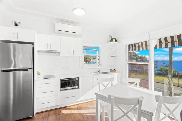Bayside, 6/21 Victoria Pde – sensational water views, linen