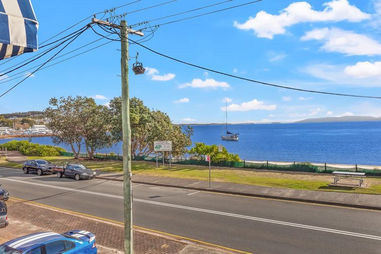 Bayside, 6/21 Victoria Pde – sensational water views, linen