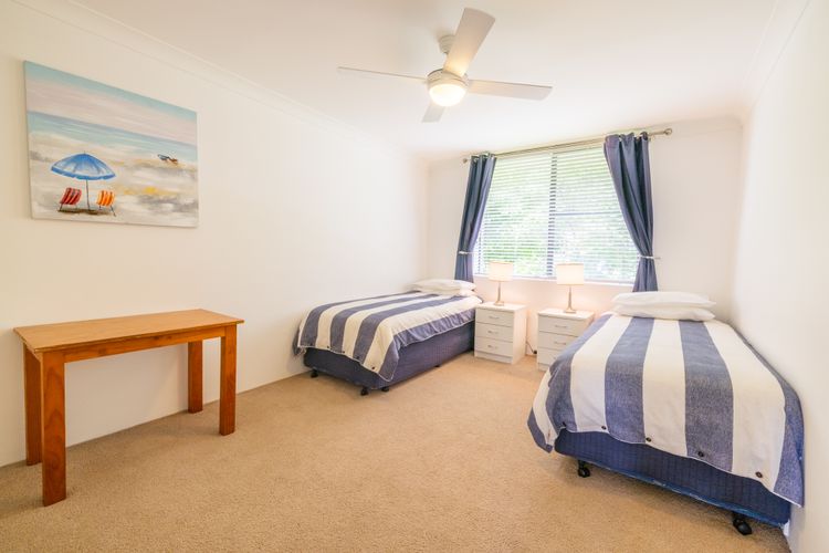 The Dunes, 8/38 Marine Dr – complex pool, tennis court and Wi-Fi
