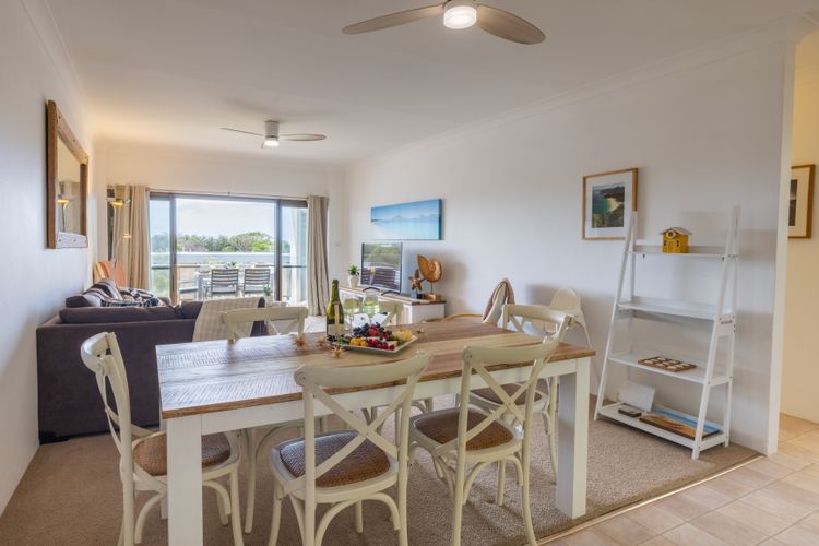 The Dunes, 8/38 Marine Dr – complex pool, tennis court and Wi-Fi