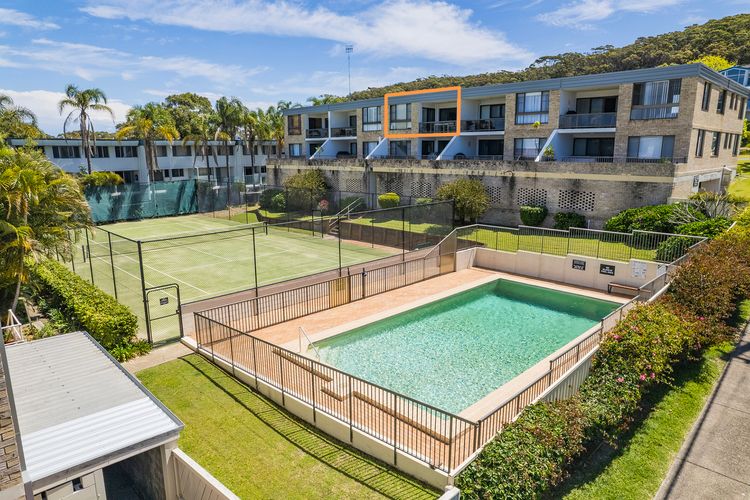 The Dunes, 8/38 Marine Dr – complex pool, tennis court and Wi-Fi