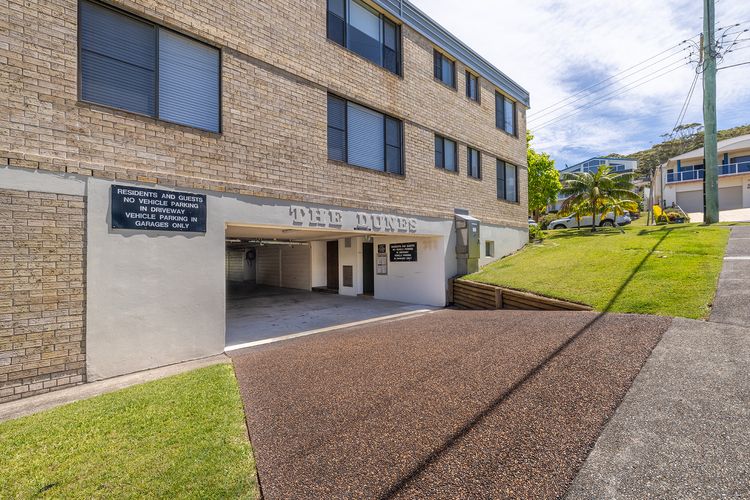 The Dunes, 8/38 Marine Dr – complex pool, tennis court and Wi-Fi