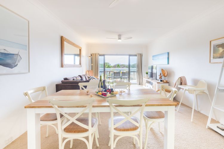 The Dunes, 8/38 Marine Dr – complex pool, tennis court and Wi-Fi
