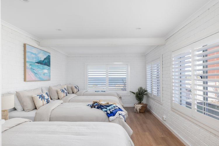 Waves at Boat Harbour, 65 Kingsley Dr – stunning house, fantastic waterviews and dog friendly
