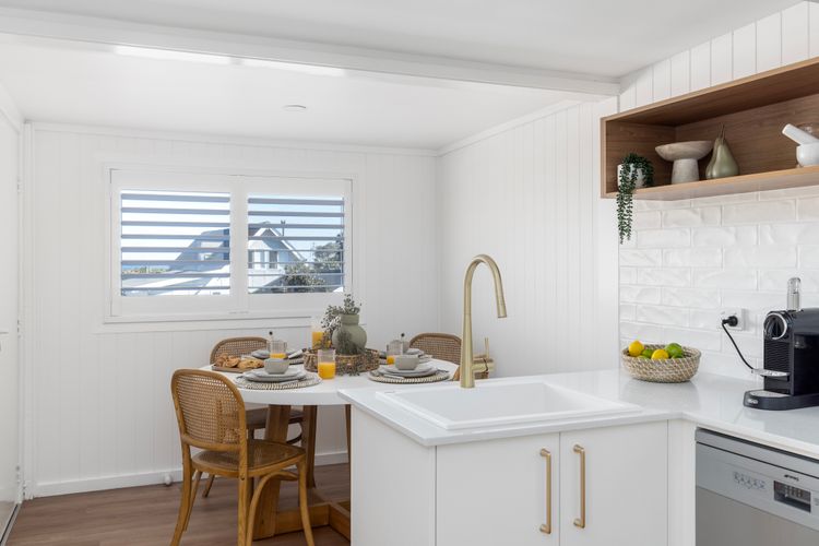 Waves at Boat Harbour, 65 Kingsley Dr – stunning house, fantastic waterviews and dog friendly